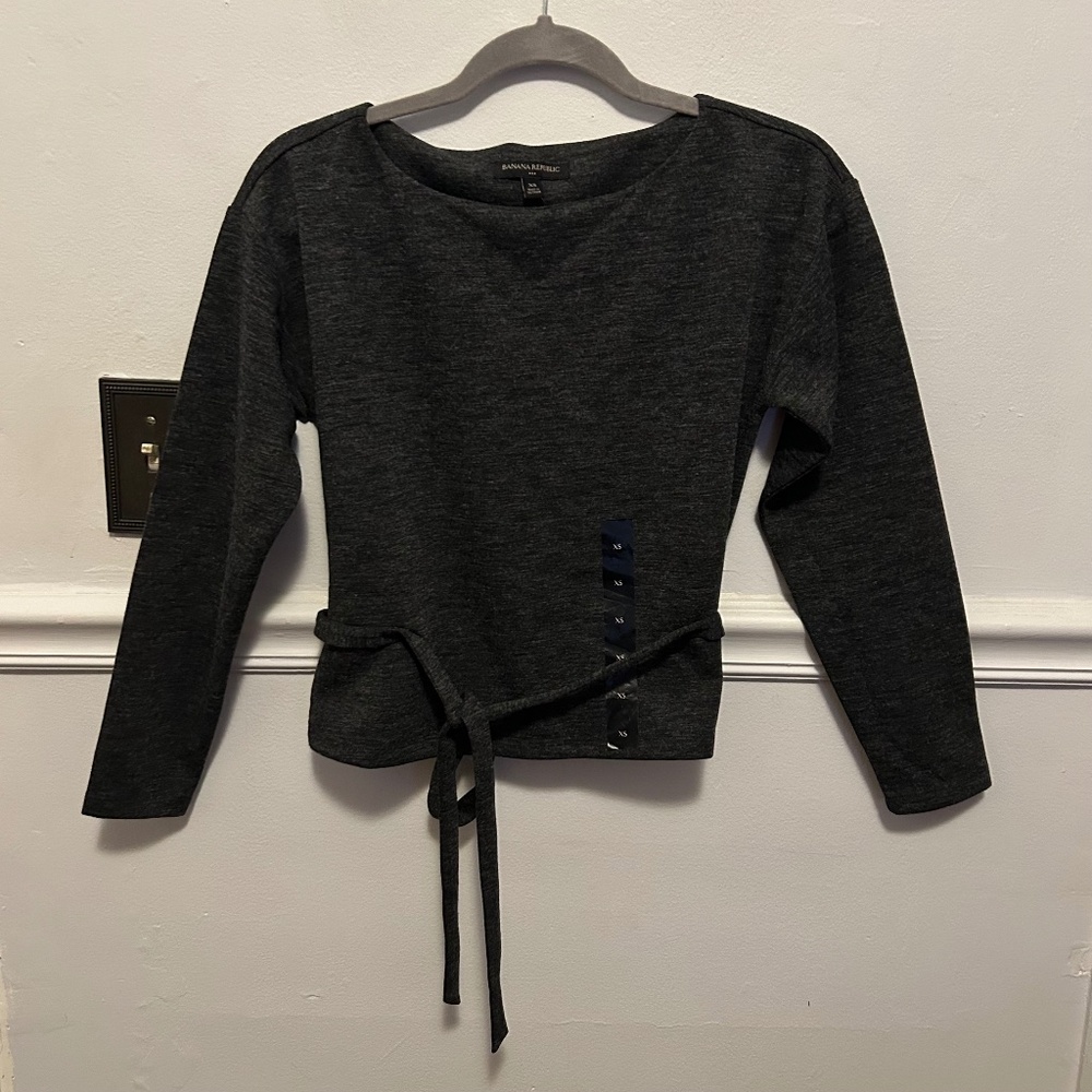 NWT Banana Republic Charcoal Gray Boat Neck Top with Tie-Waist - Size XS